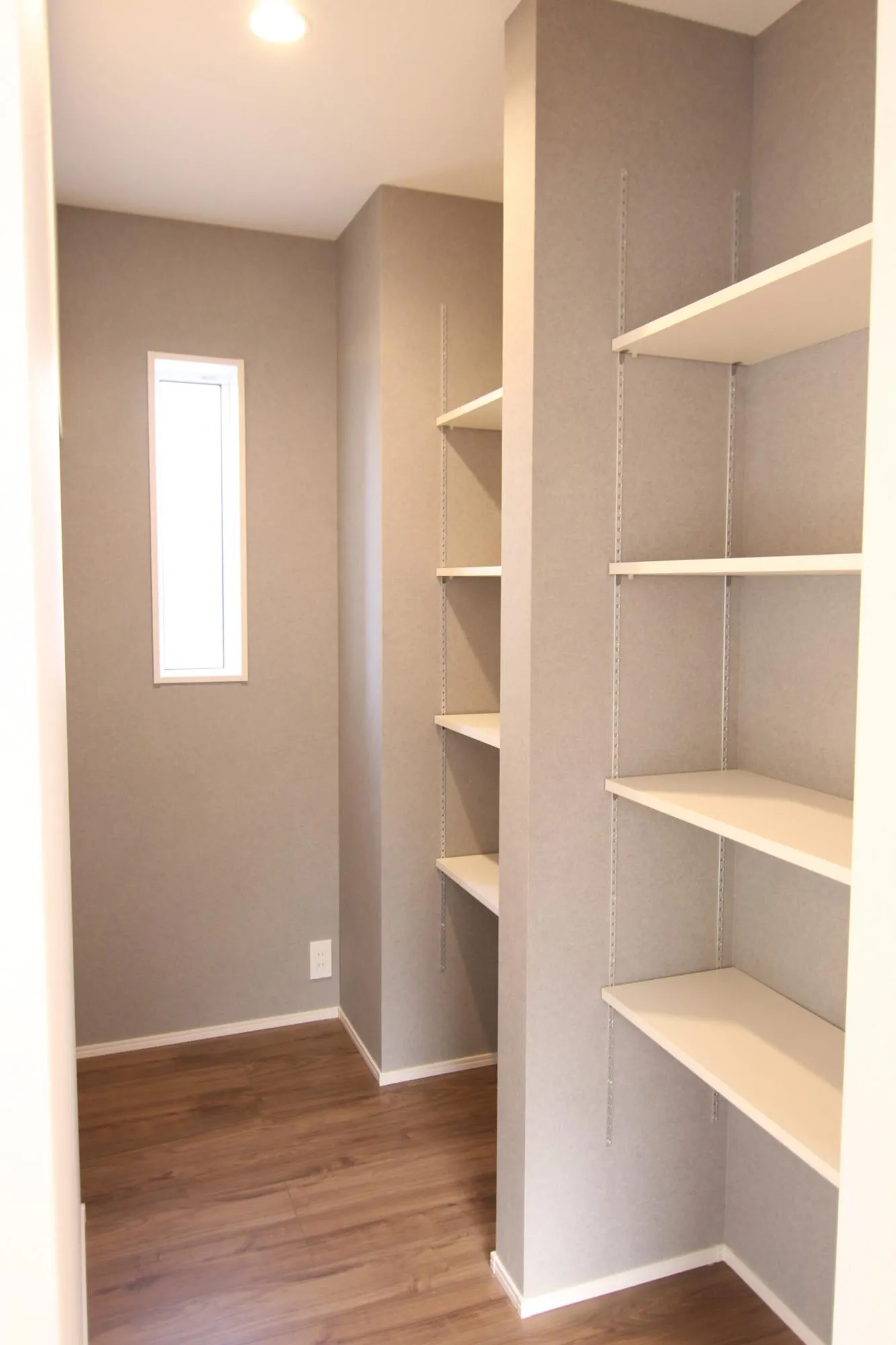 【ファミリークローゼット】