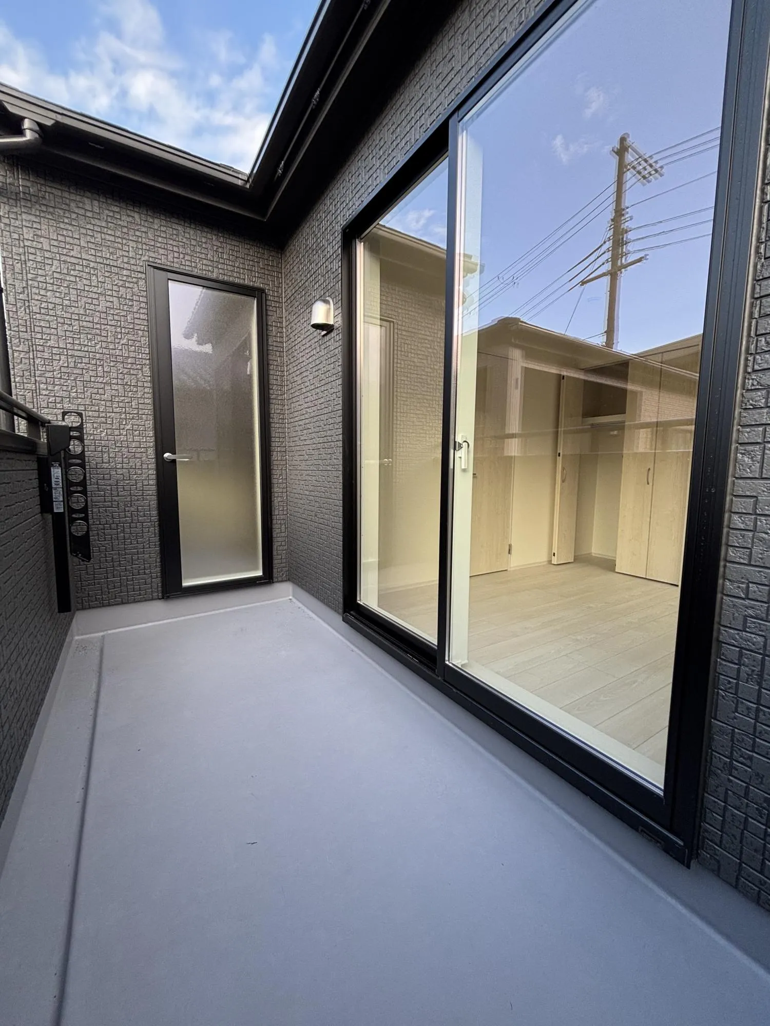【バルコニー】