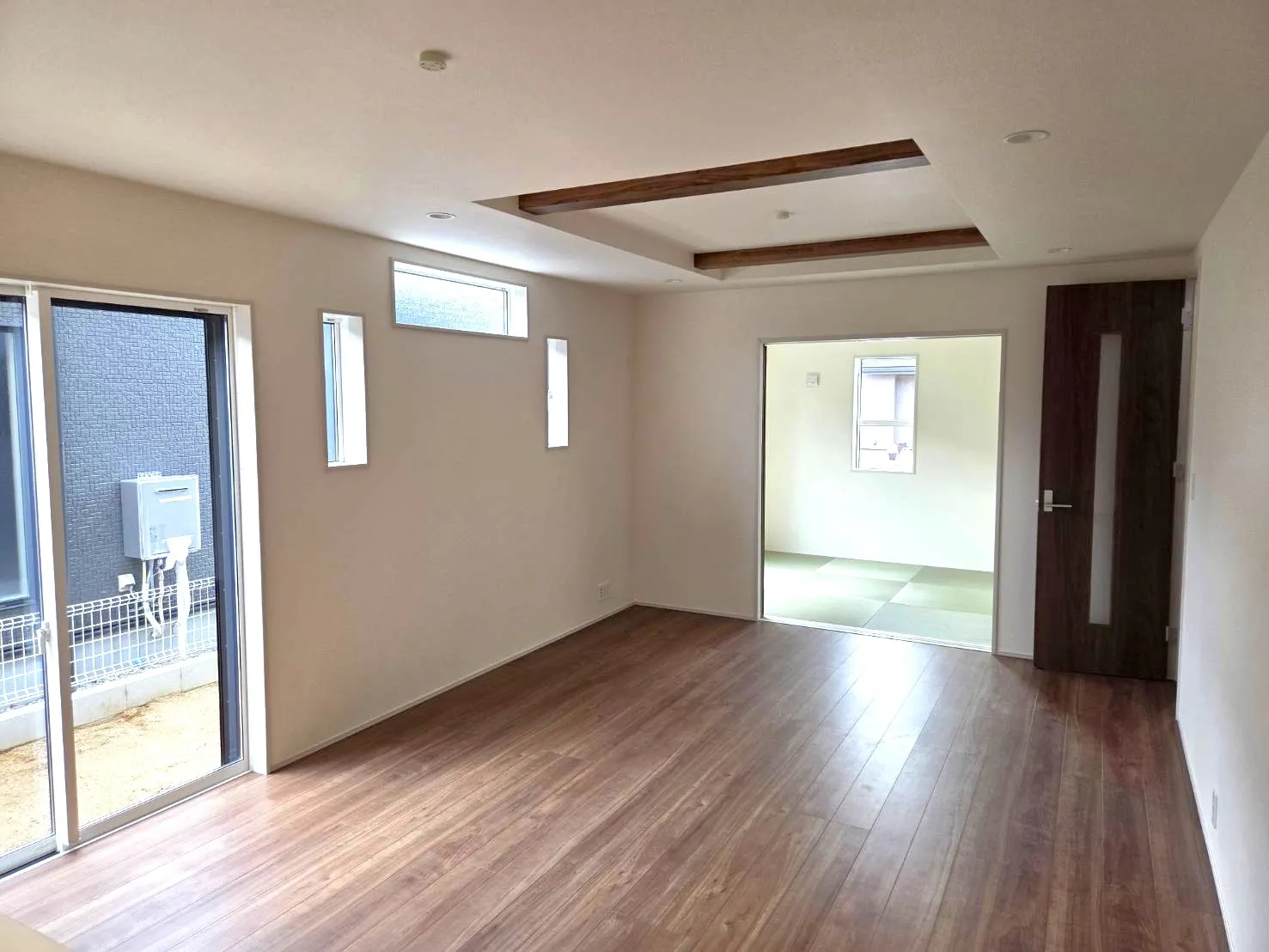 1号棟・リビング&和室で23帖超♪