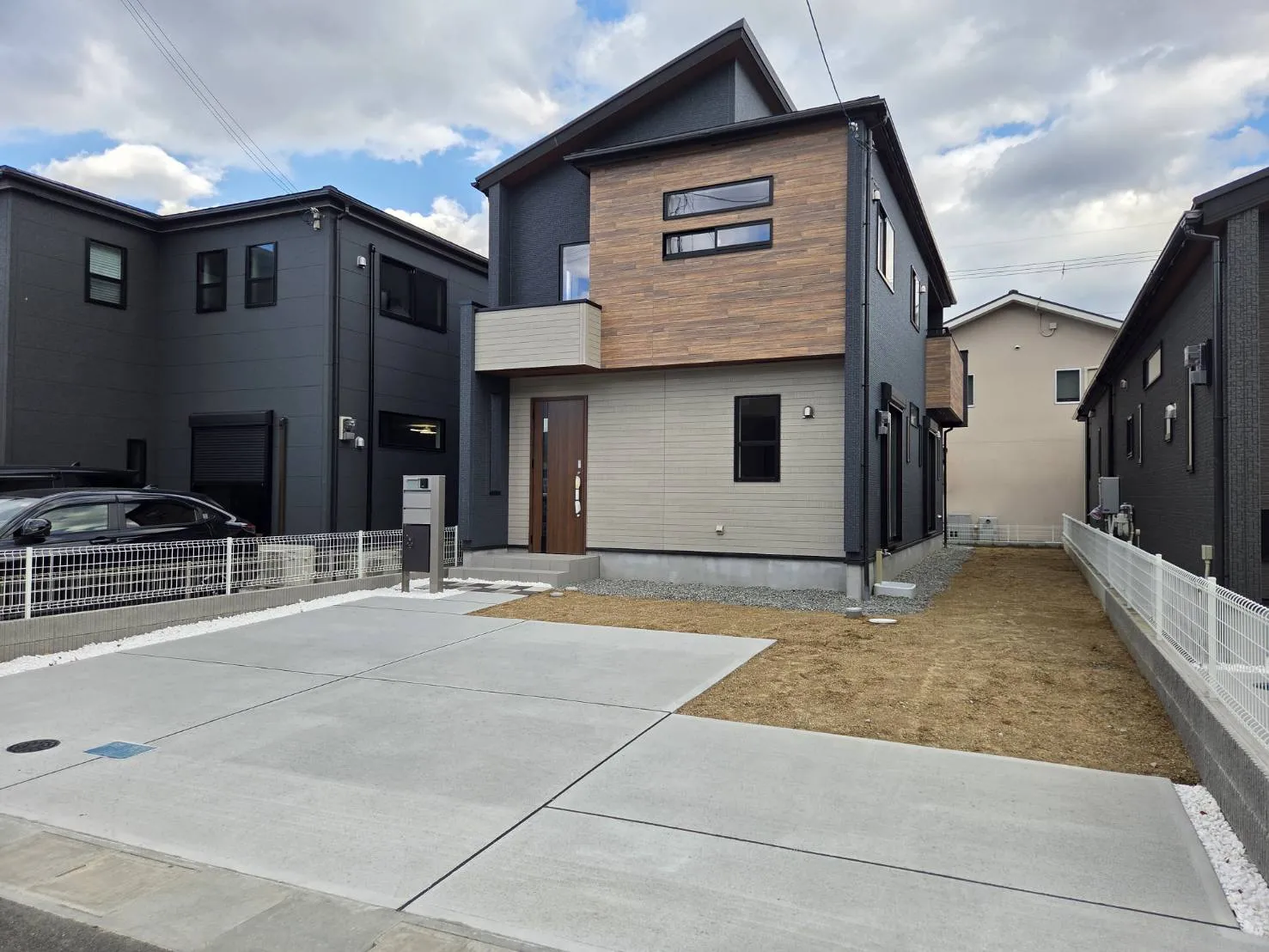 1号棟・駐車スペースゆったり