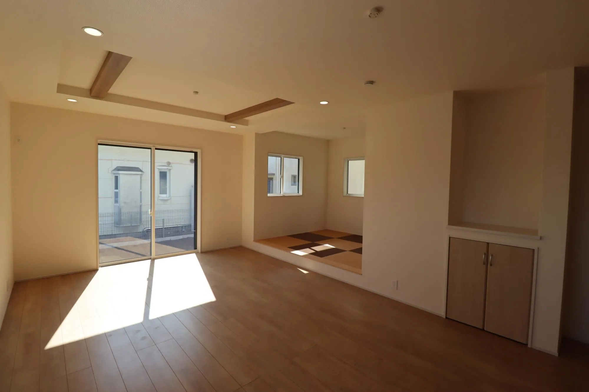 2号棟　リビングダイニングキッチン
18.0帖(カウンター含)