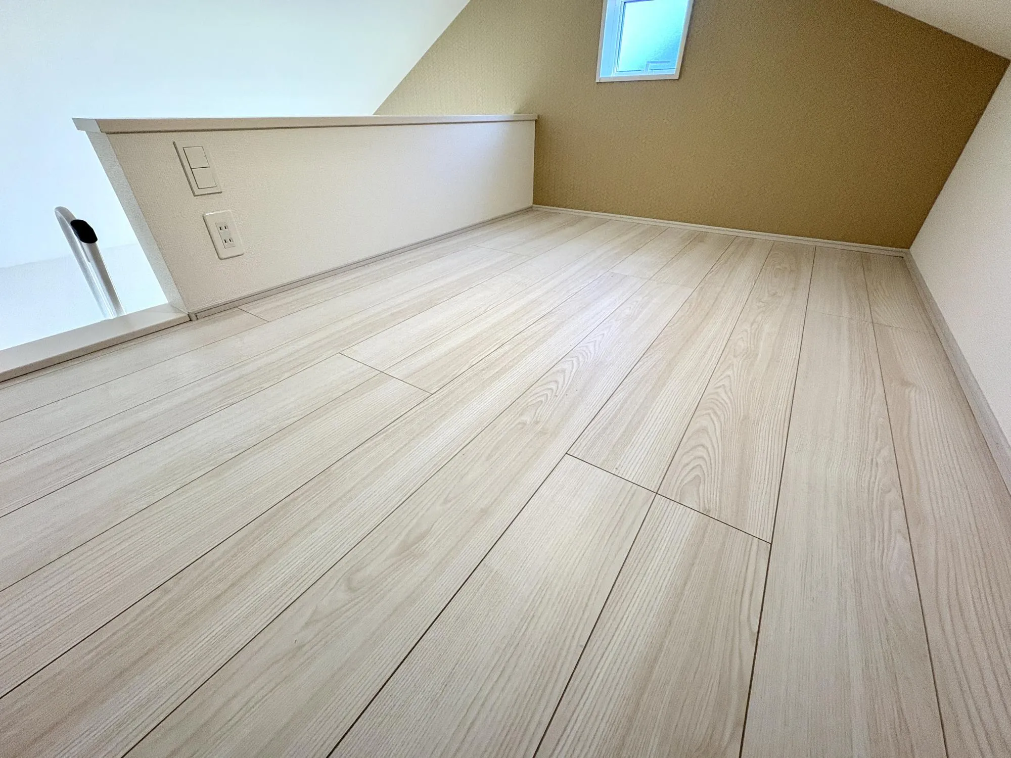 【1号棟/ロフト】