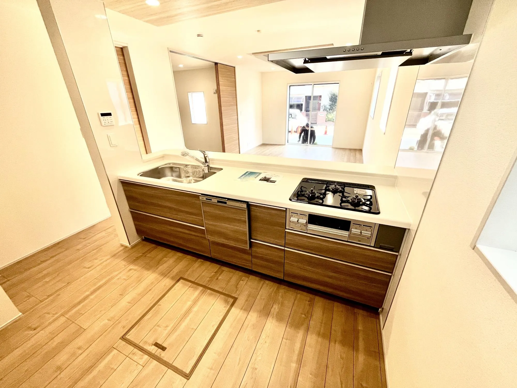 収納たっぷりキッチンで毎日の家事をサポートします。