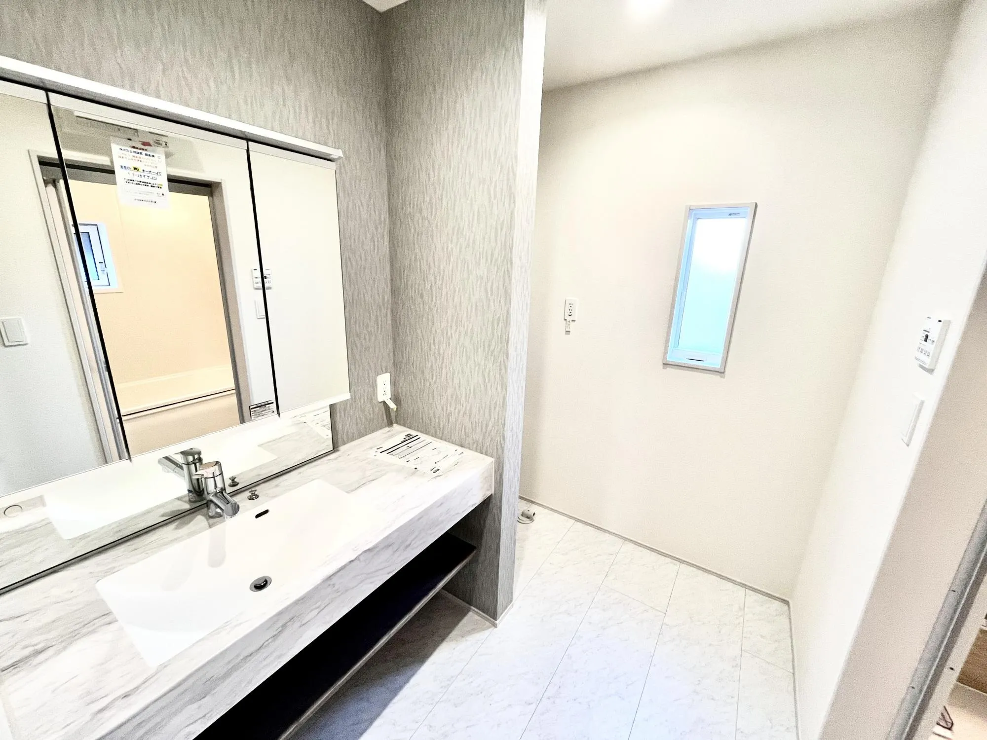 デザイン性と使いやすさを兼ね備えたオープンサニタリー