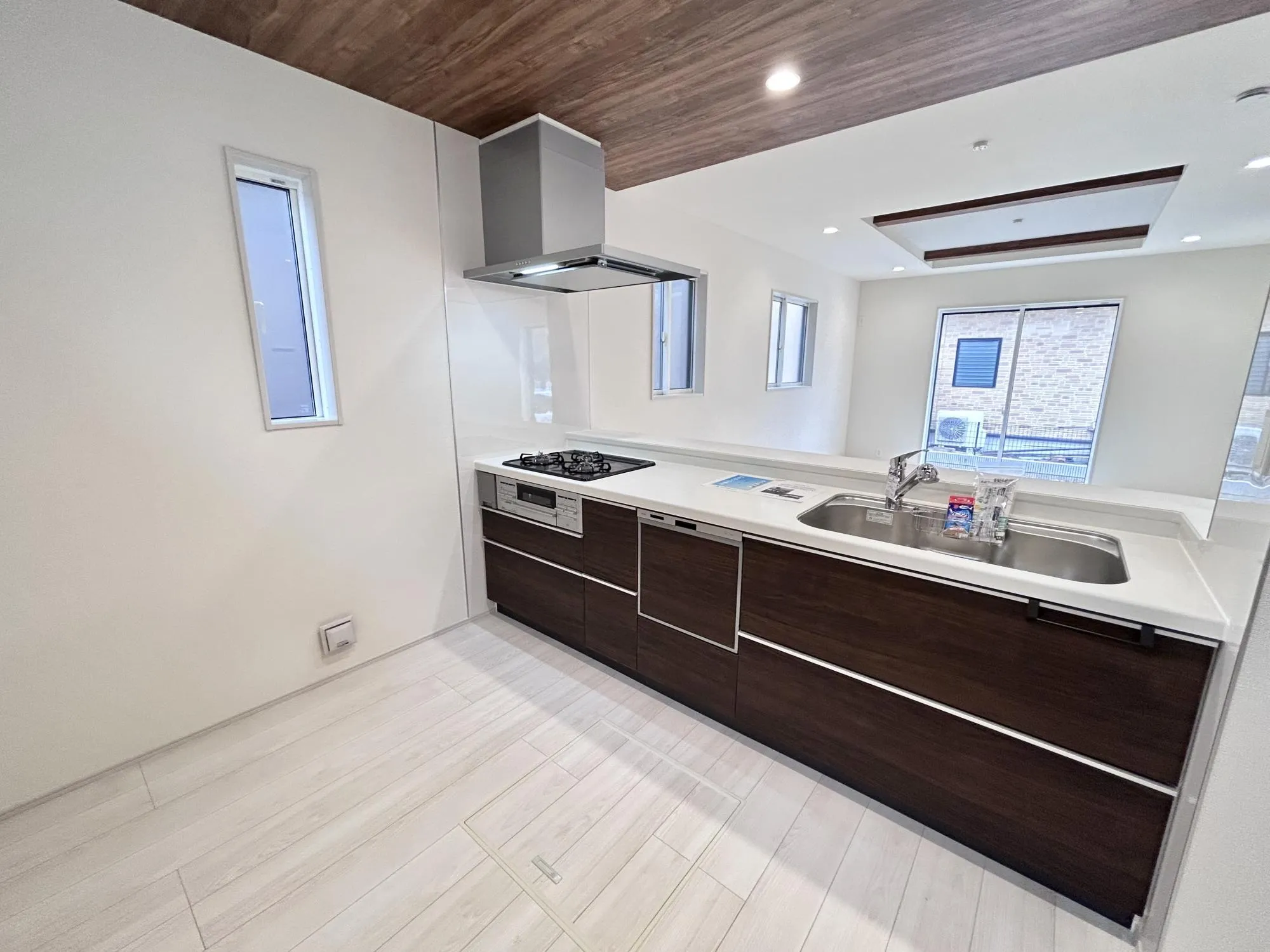 【1号棟/キッチン】