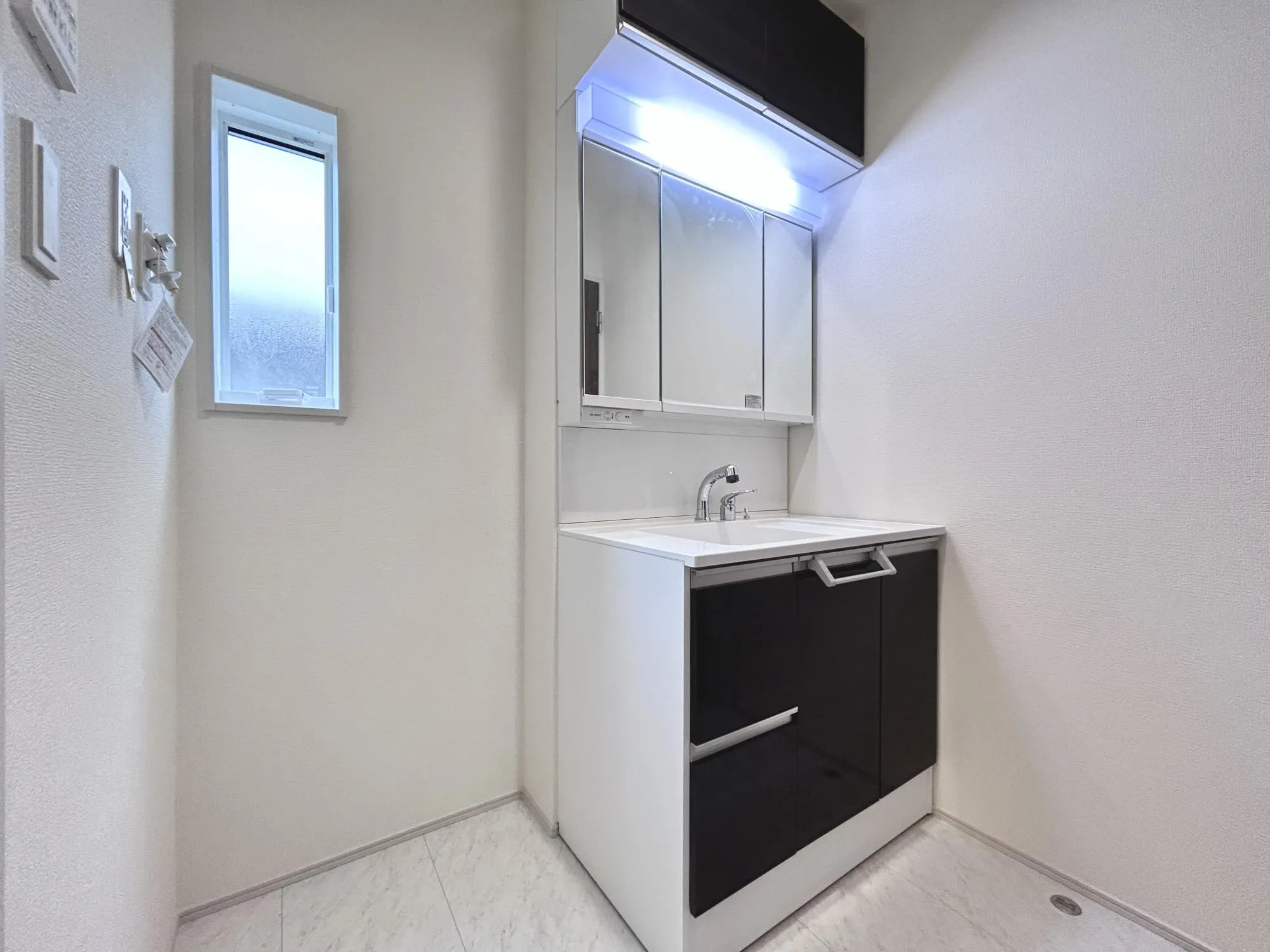 【1号棟/洗面化粧台】