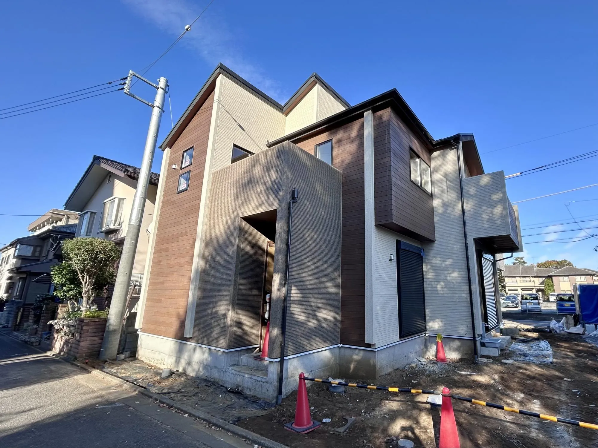 【1号棟外観②】