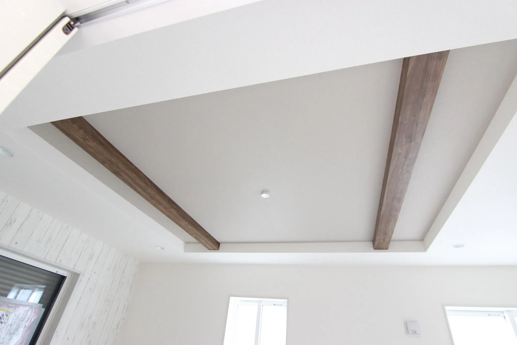 1号棟　リビング(折上天井)　R7.11.23