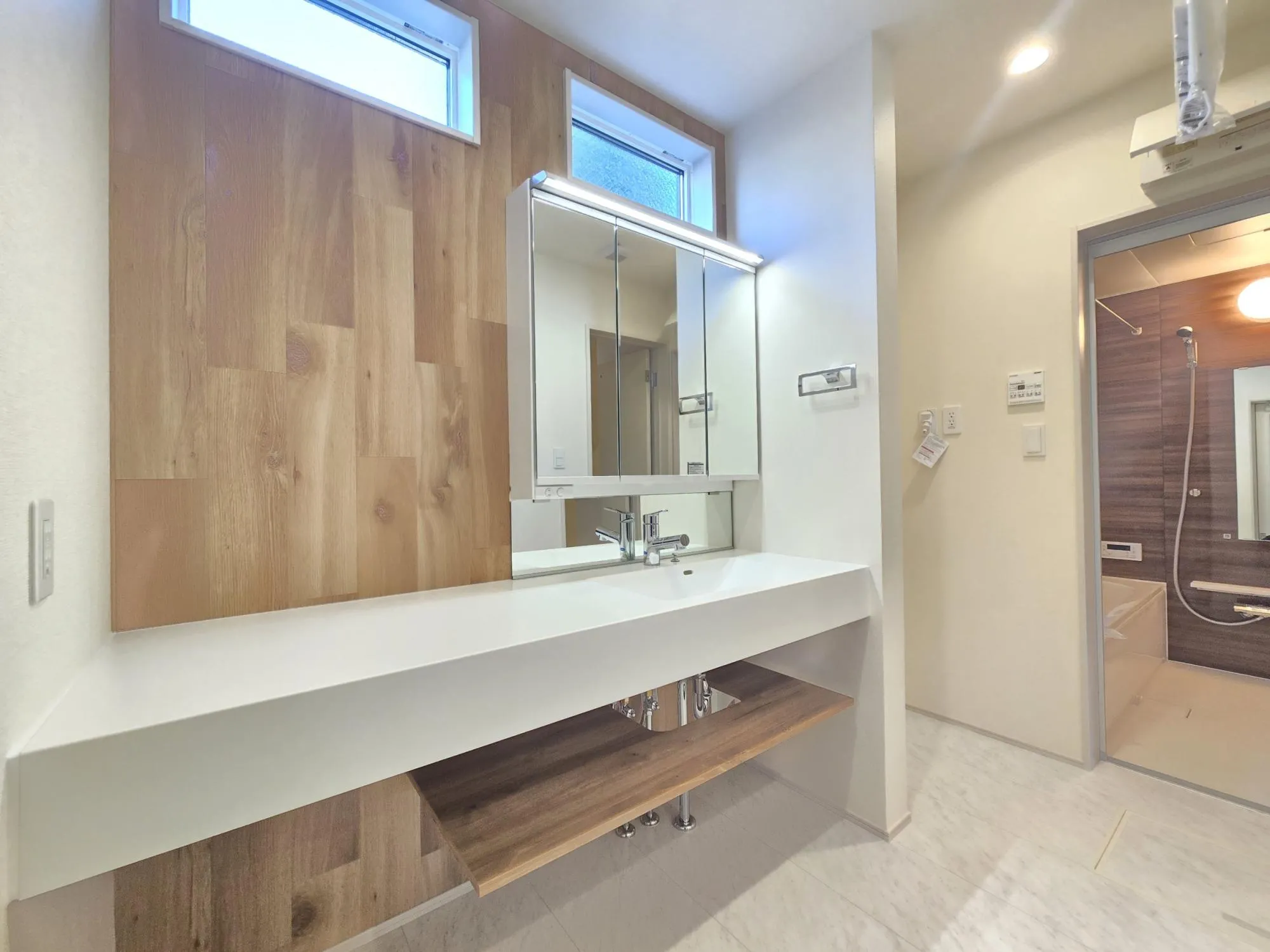 1号棟　洗面台　R7.12.12