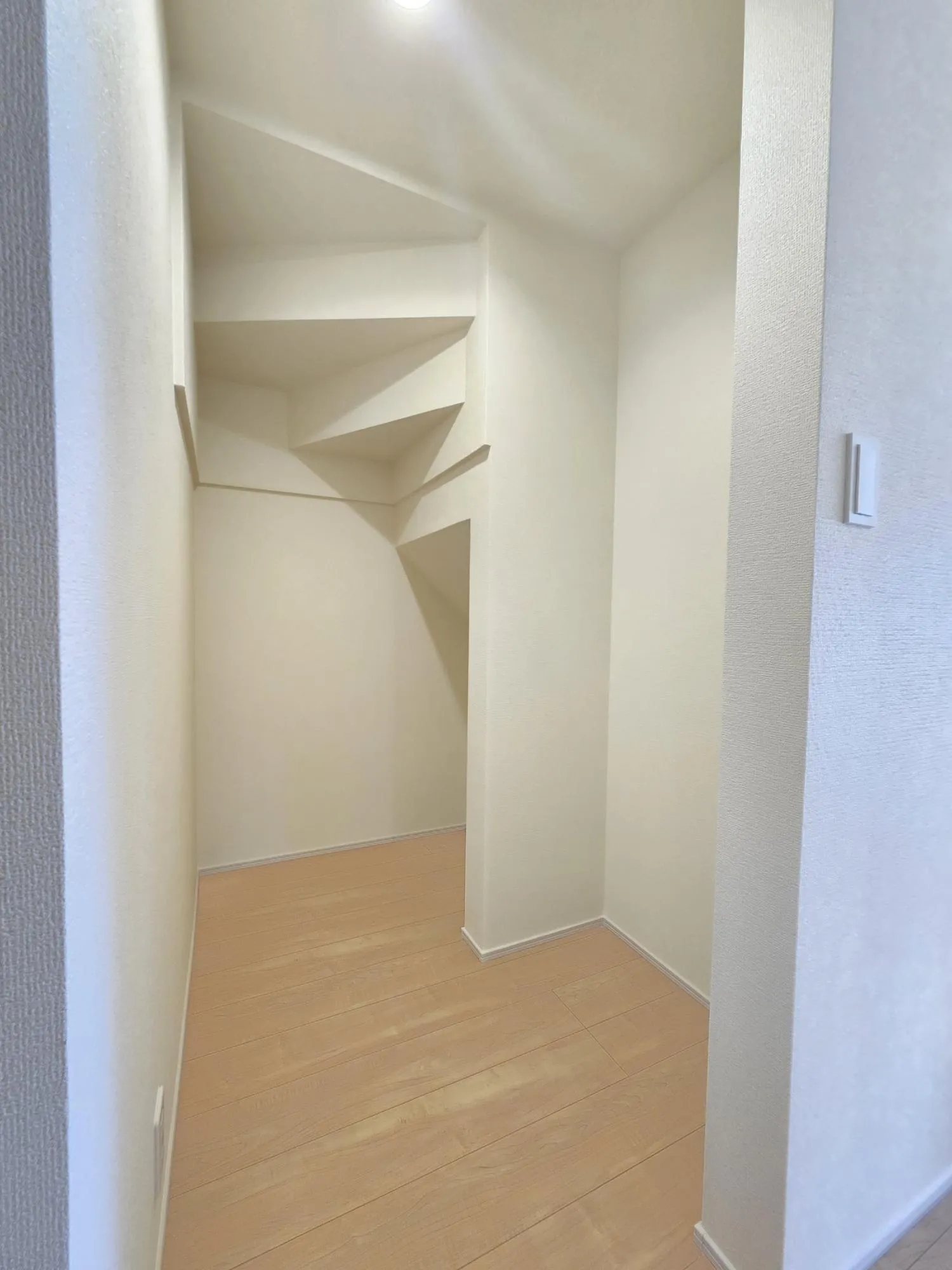 1号棟　階段下スペース　R7.12.12