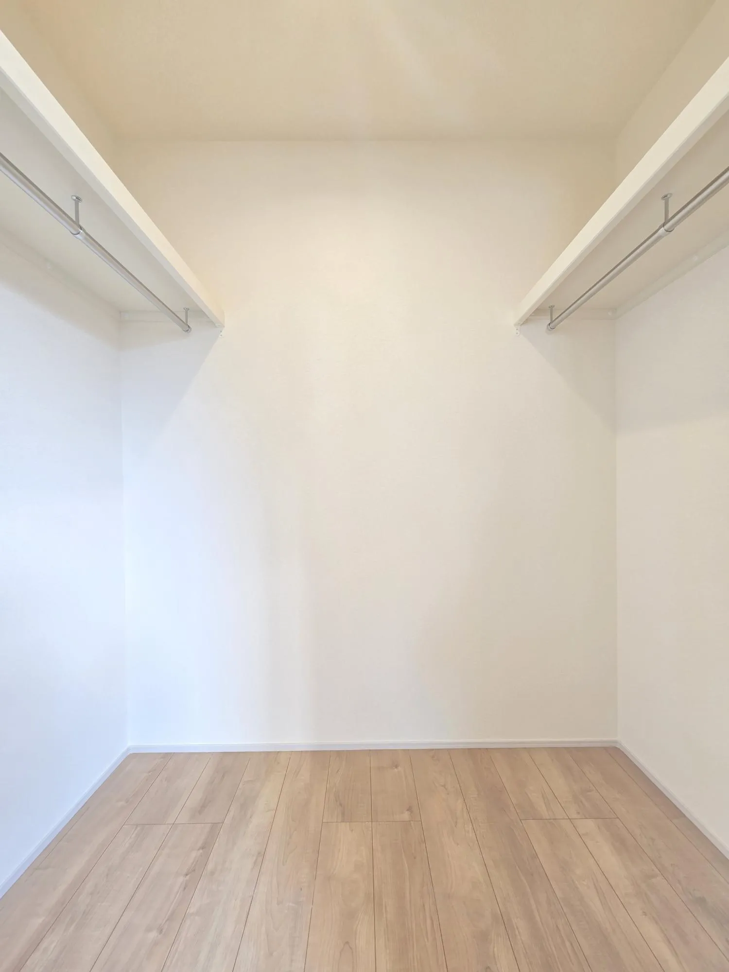 1号棟　ウォークインクローゼット　R7.12.12