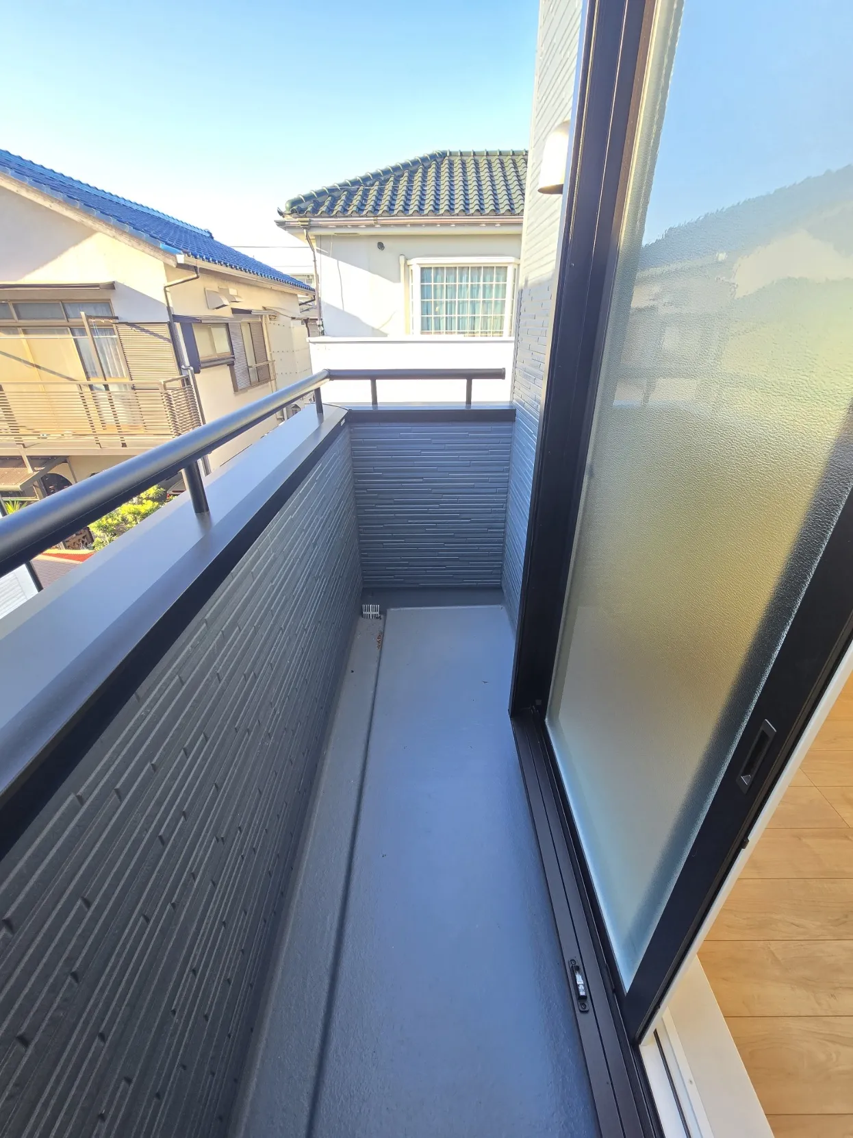 1号棟　バルコニー　R7.12.12