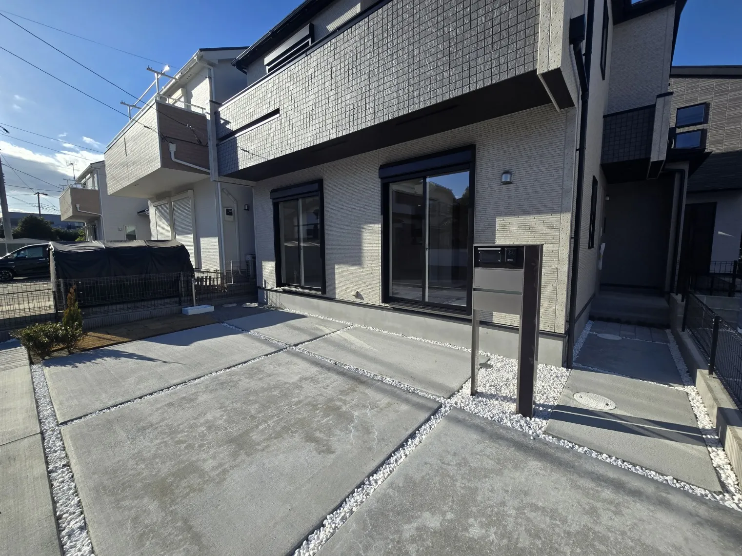 2号棟・外観写真　R7.12.12