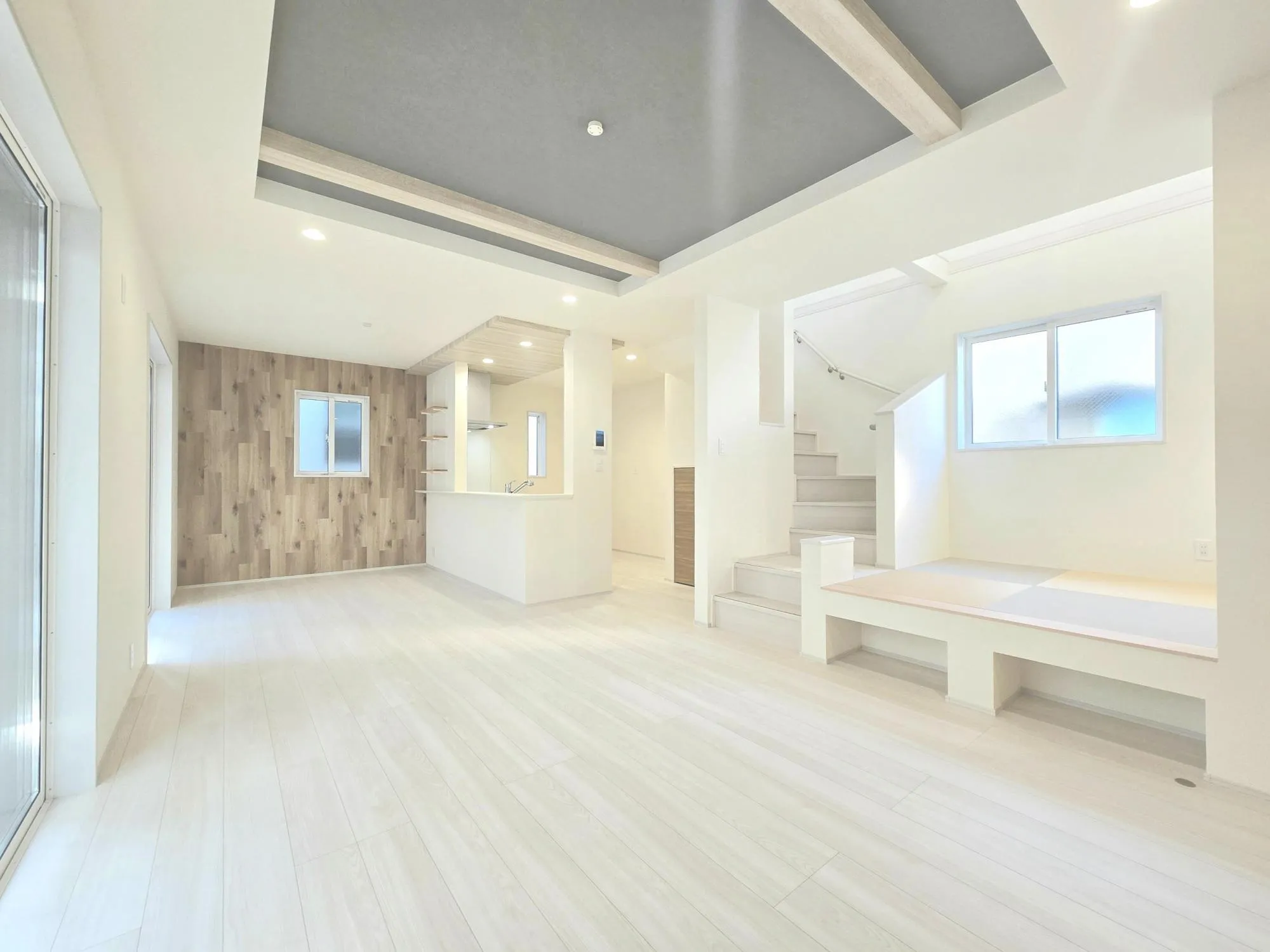 3号棟　リビング　R7.12.12