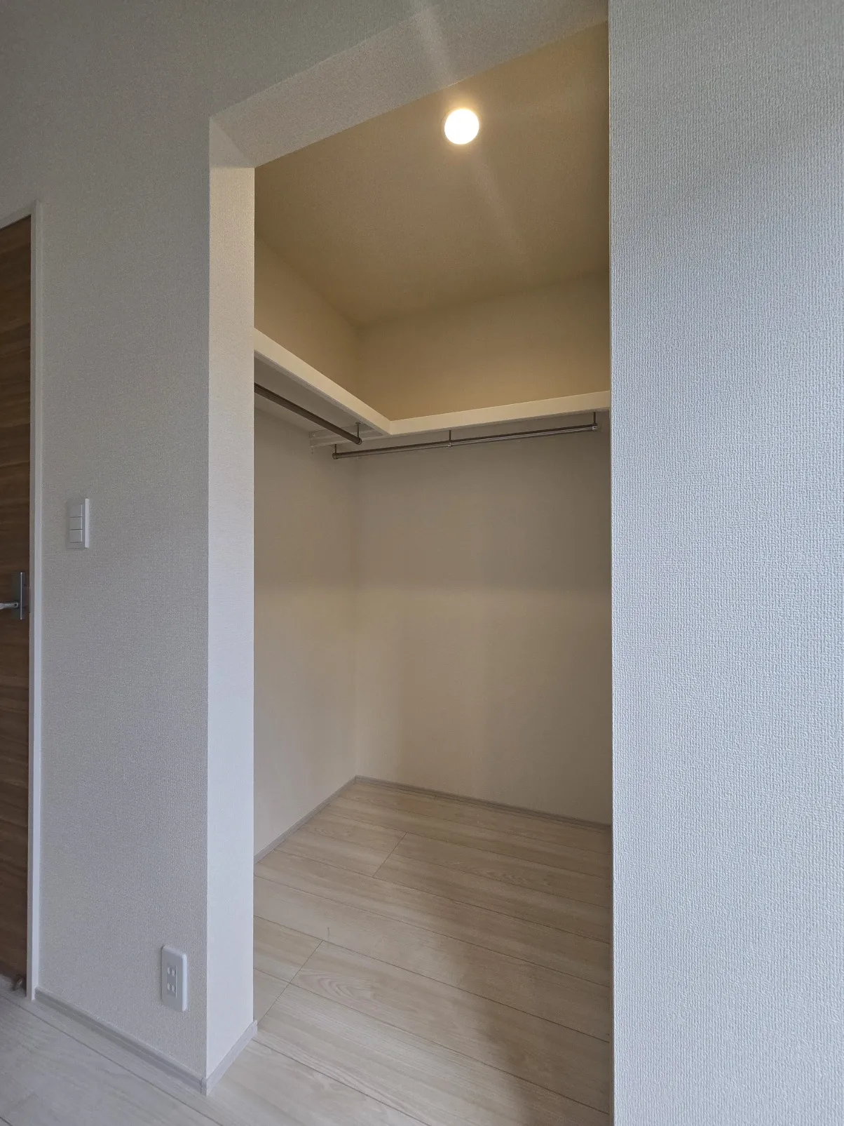 3号棟　主寝室7.5帖・ウォークインクローゼット　R7.12.12