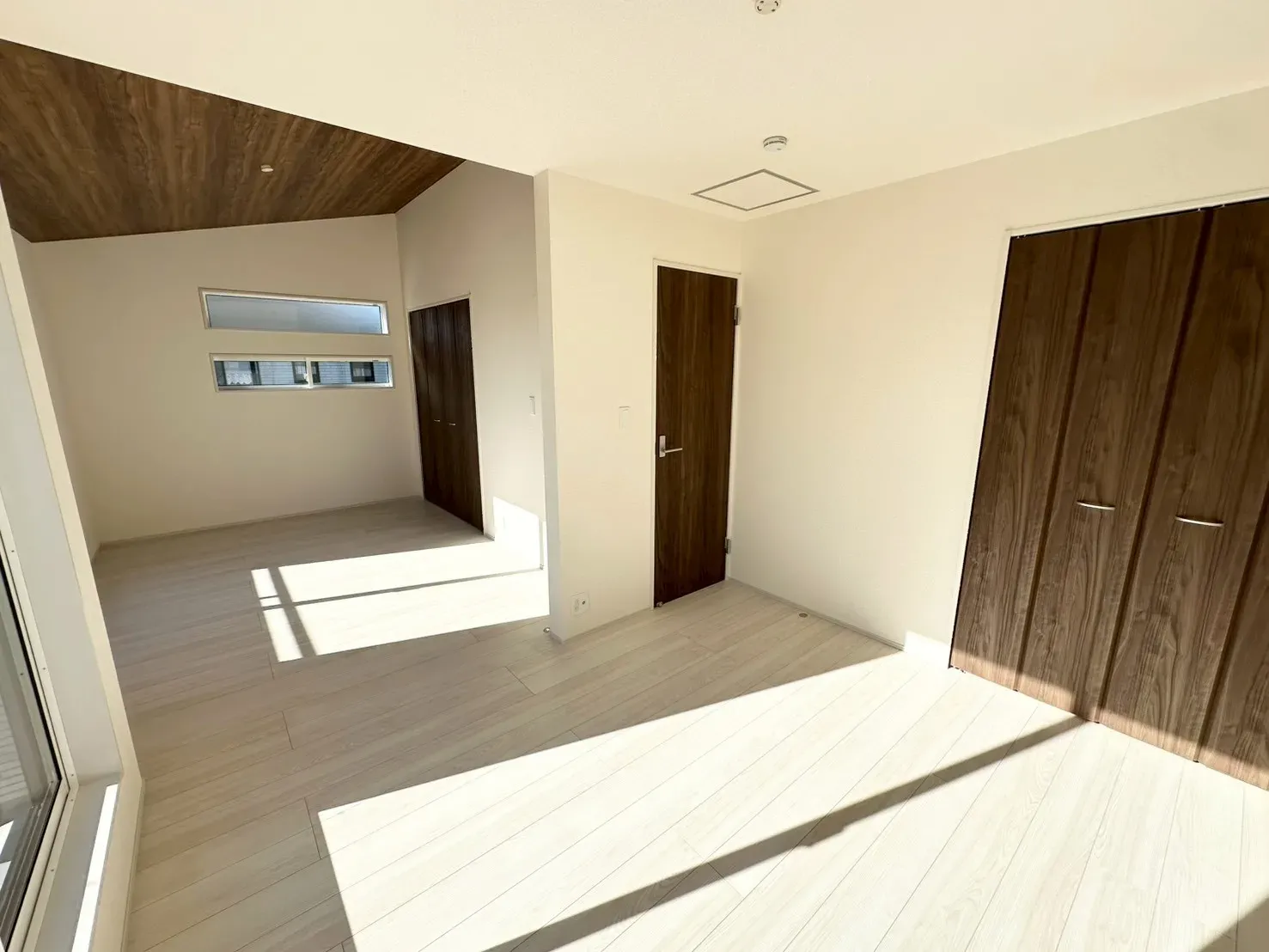 1号棟:洋室(5.25×6.21帖)