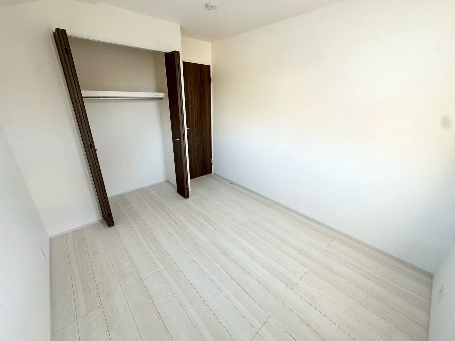 1号棟:洋室(5.0帖)