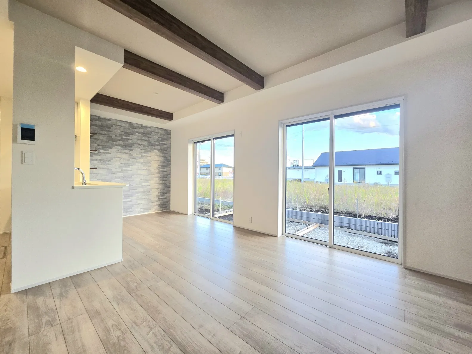 2号棟 リビング(R7.11.13)