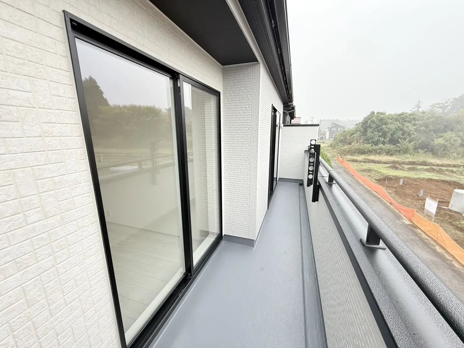 【①号棟　バルコニー】