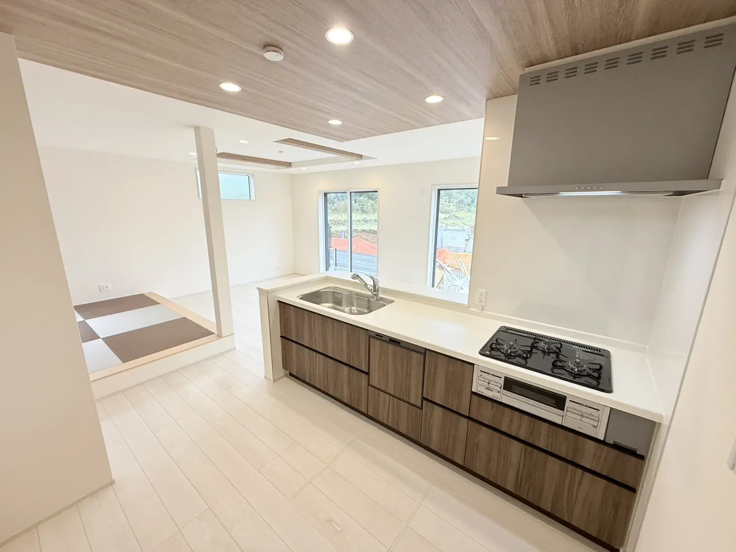 【②号棟　キッチン】