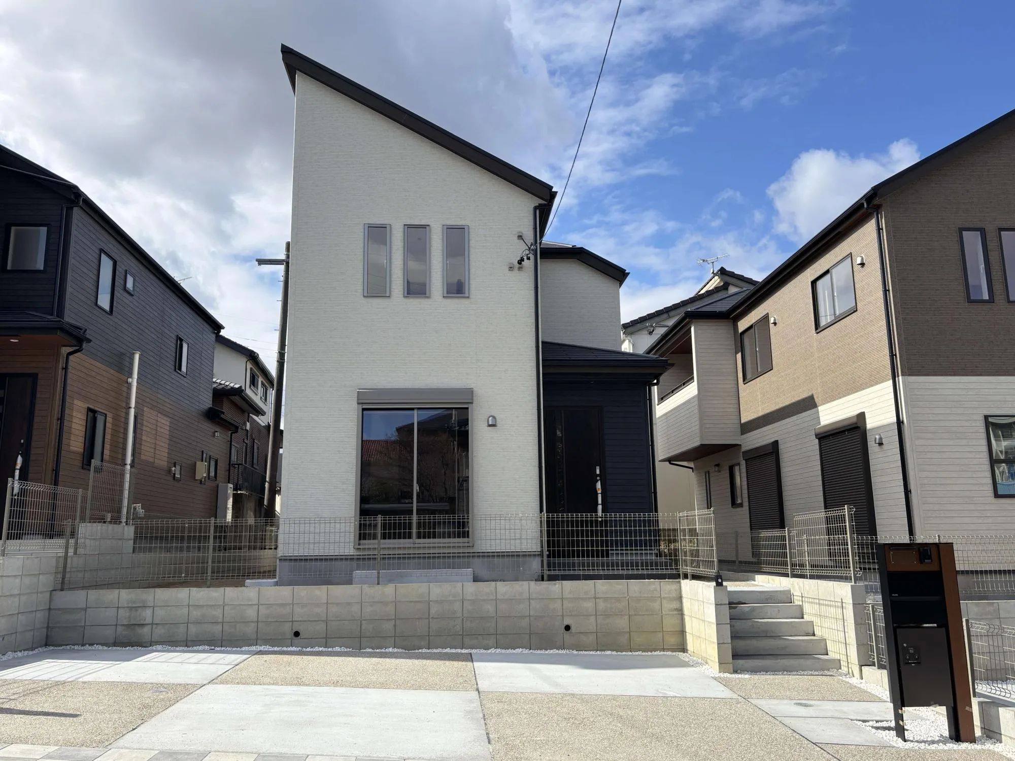 【完成外観(3号棟)】