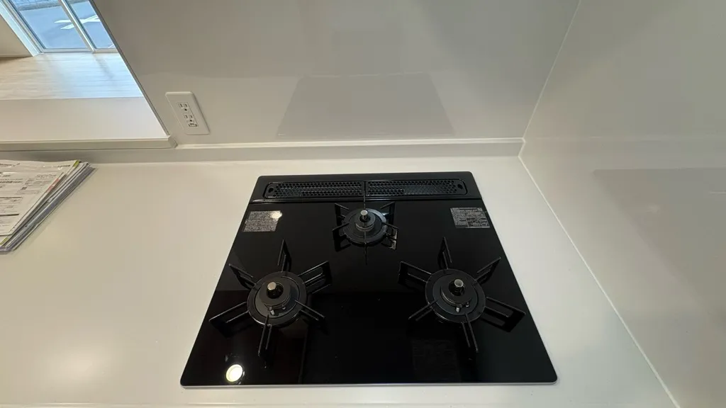 2号棟 キッチン3口コンロ