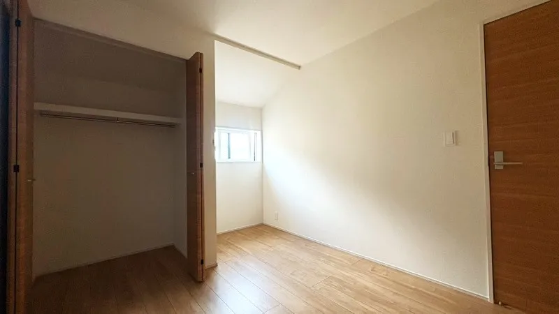 2号棟 北側洋室 5.25畳②