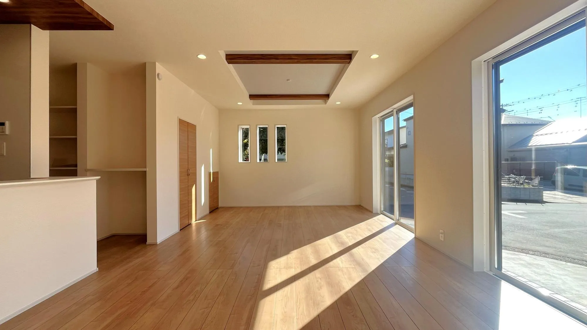 広々とした空間に家族が集まり会話も弾みます。