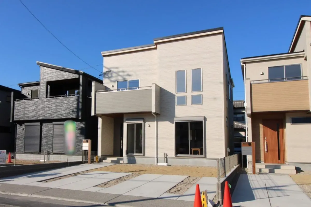 11月20日撮影　5号棟外観①