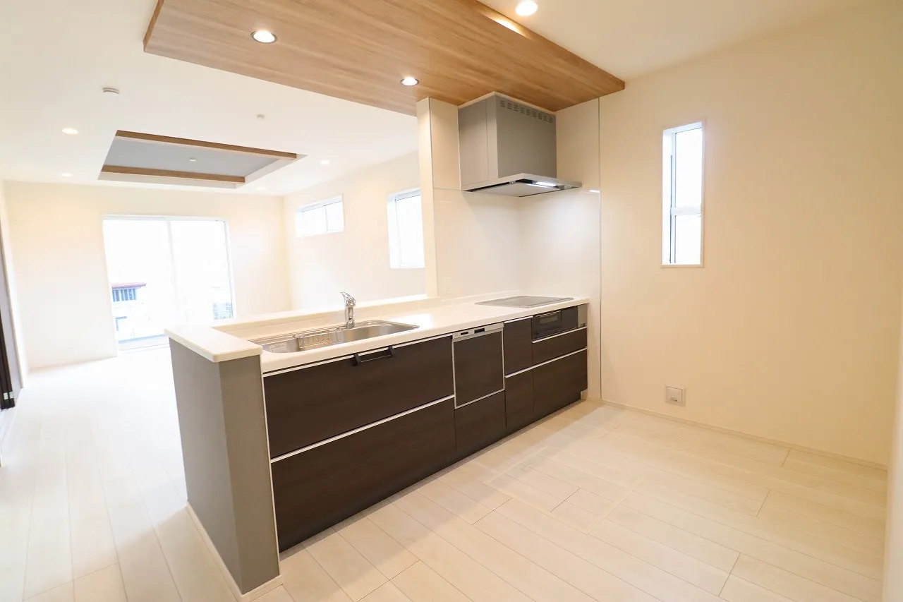 【1号棟キッチン】