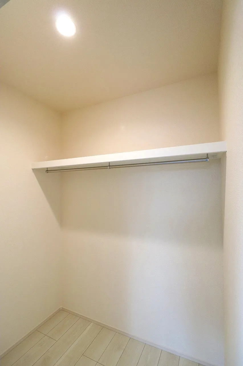 【1号棟ウォークインクローゼット】