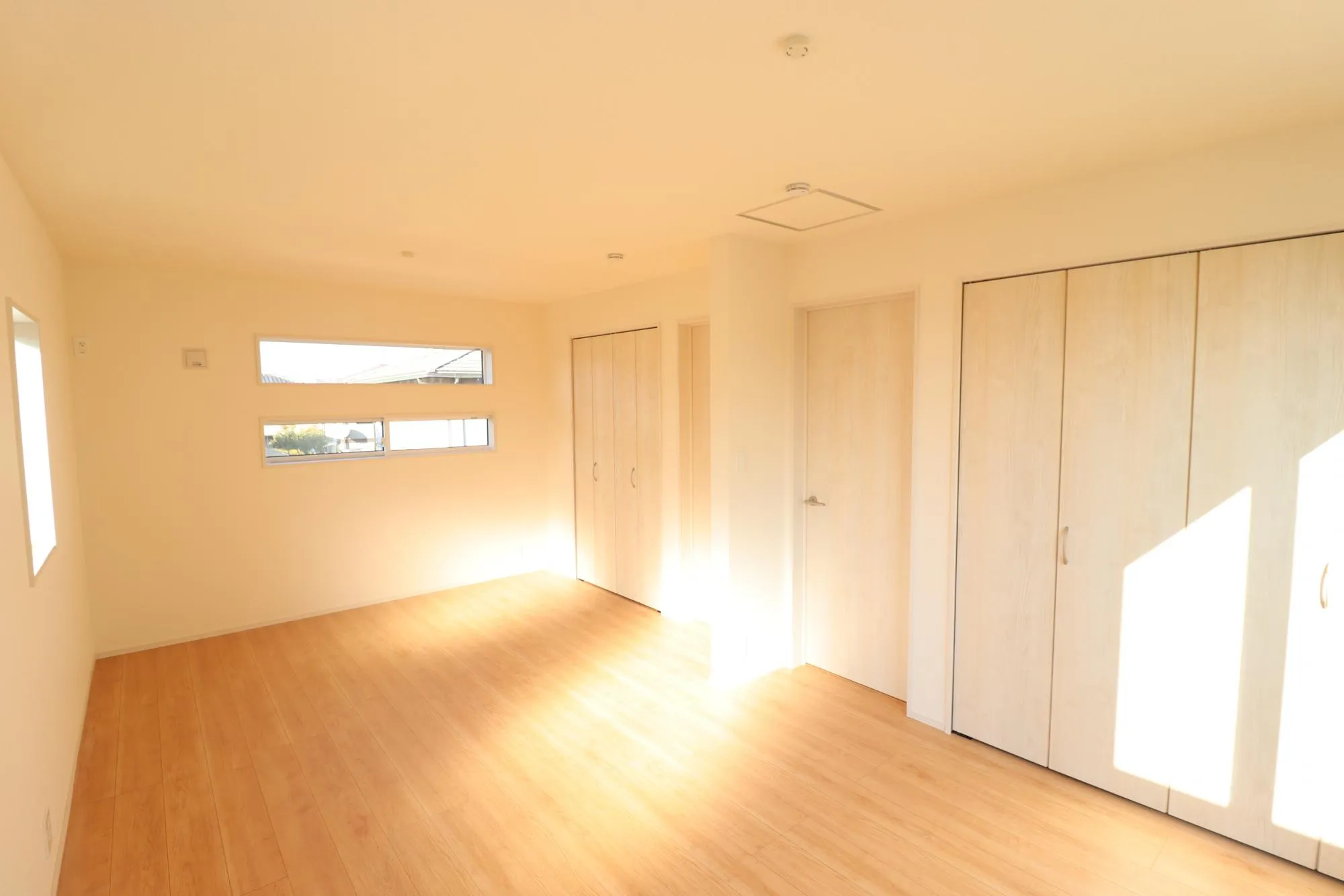 【1号棟/2階洋室(10.5帖)】