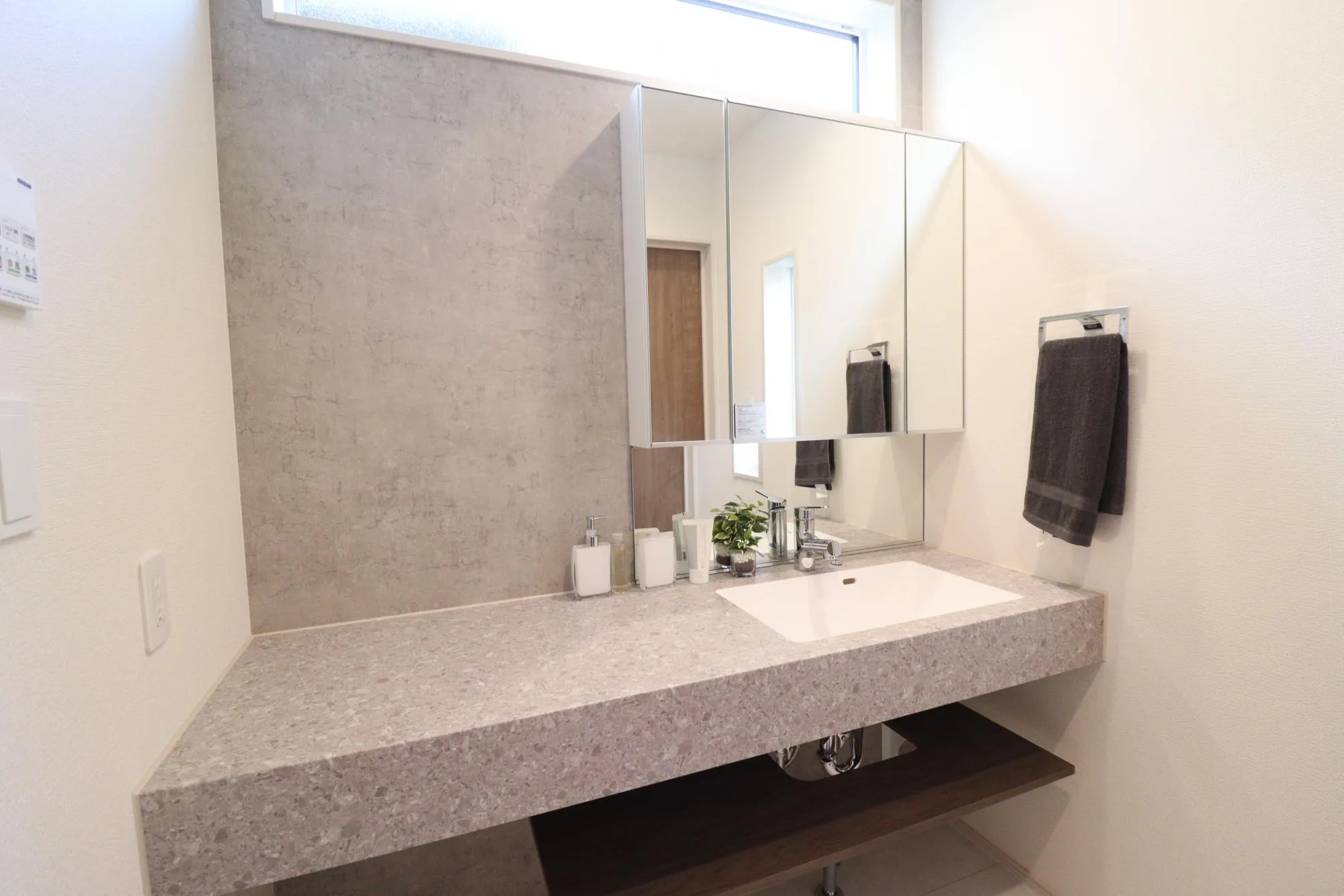 【3号棟/洗面化粧台】