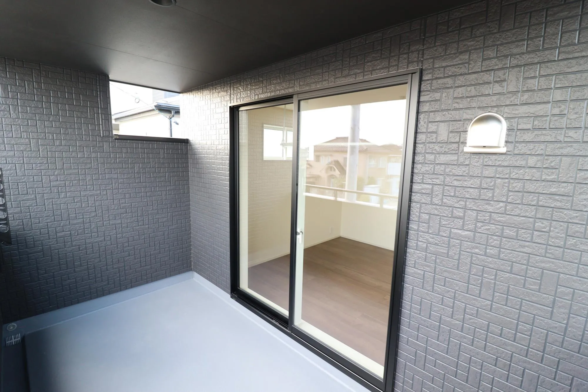 【3号棟/2階インナーバルコニー】