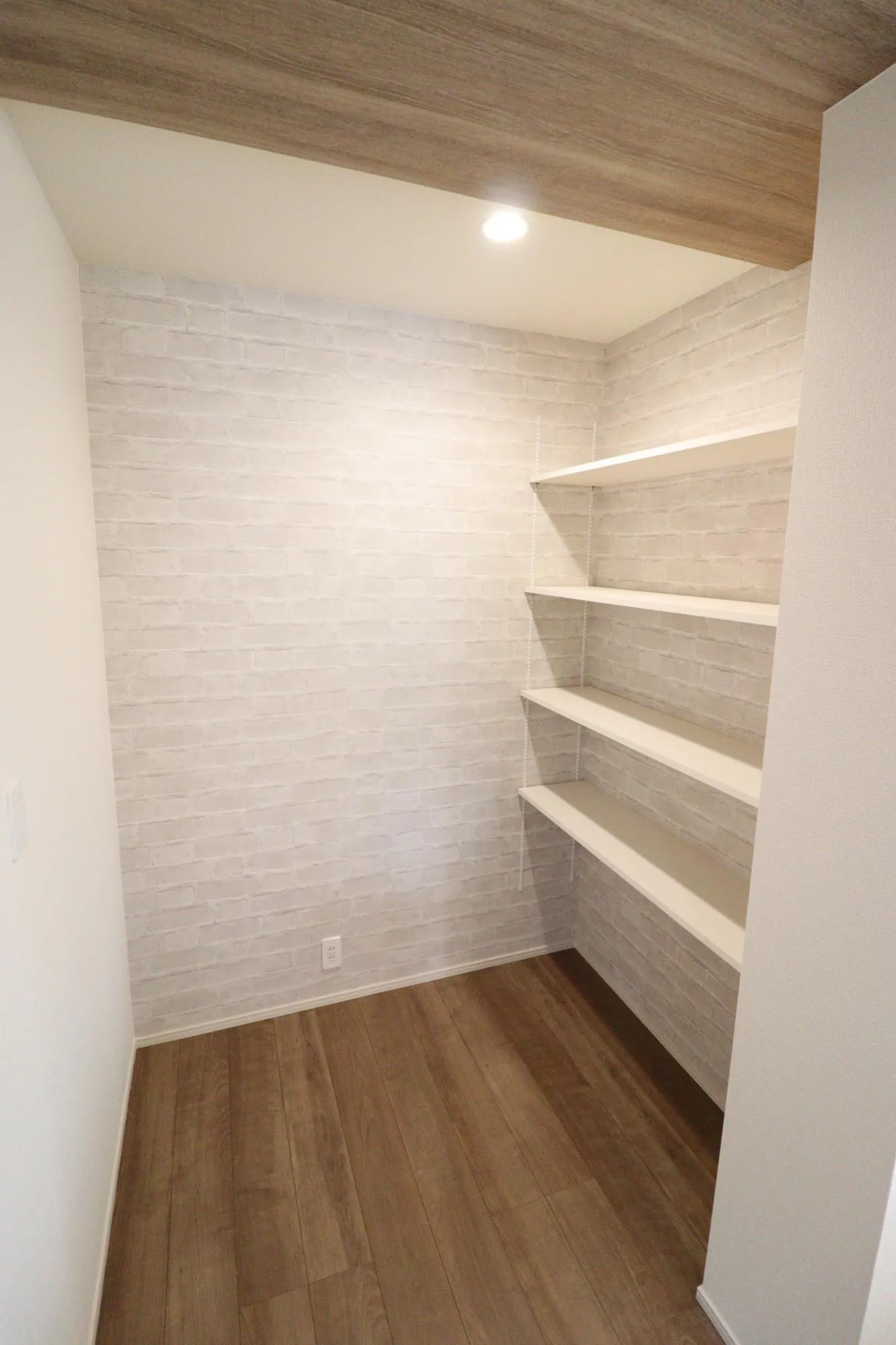 【3号棟/キッチン可動棚】