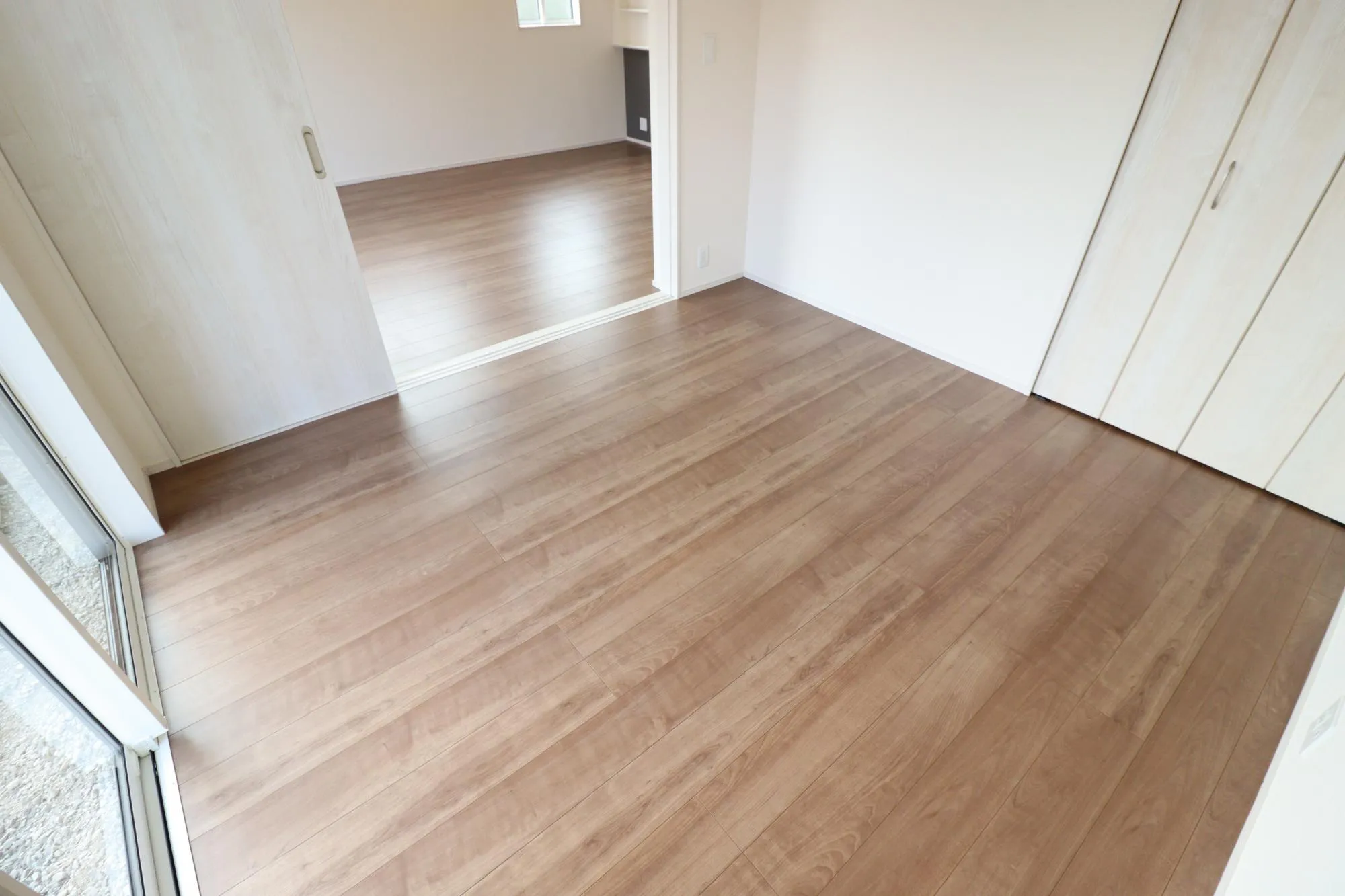 【4号棟/洋室】