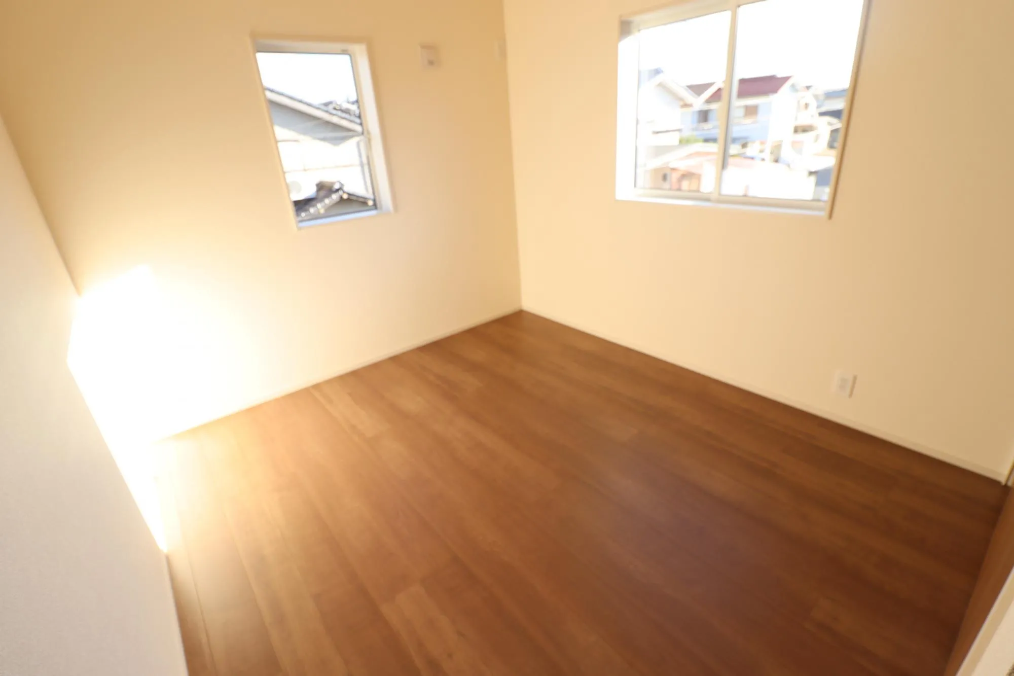 【2階/5帖洋室】