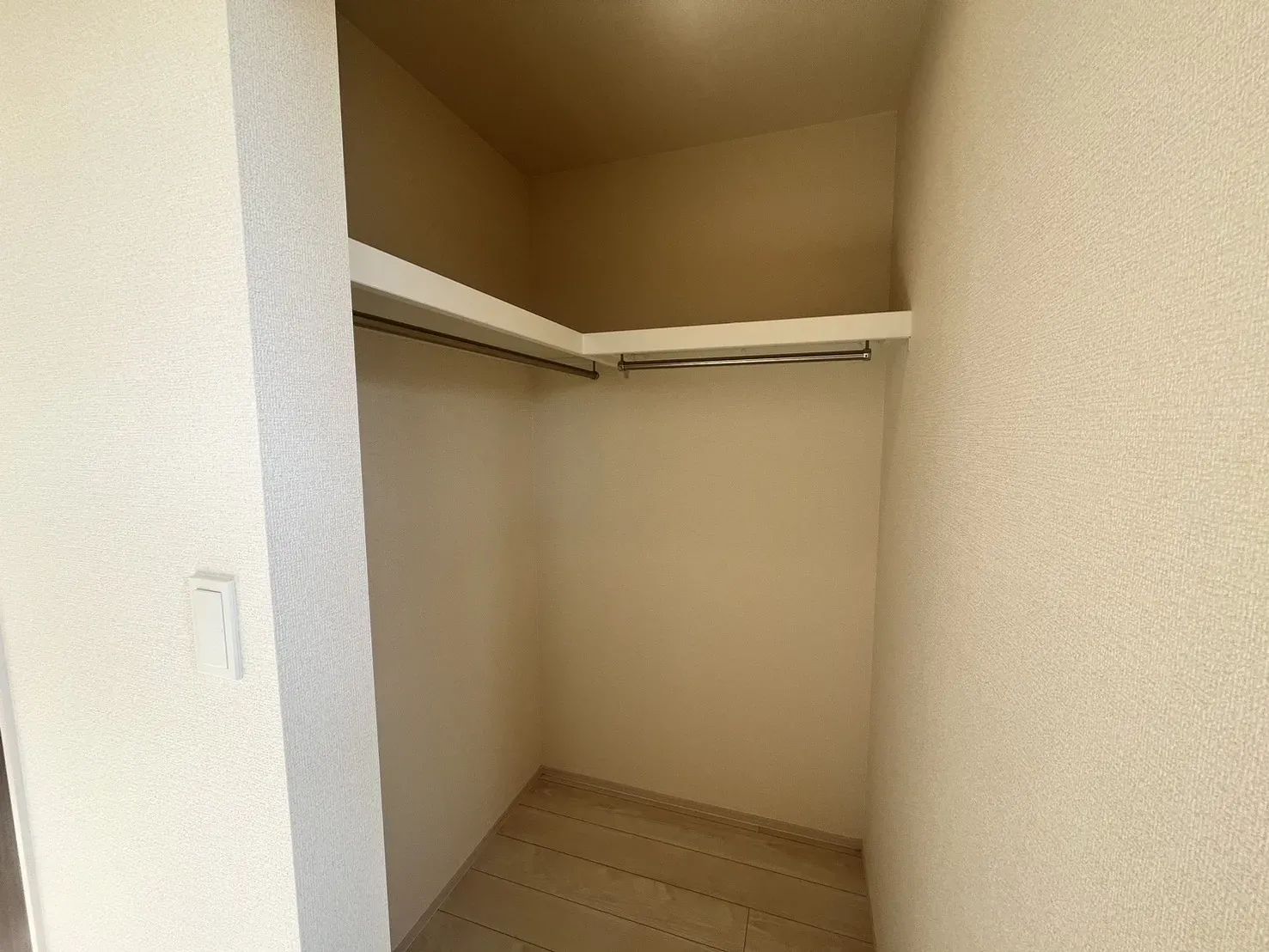 ☆1号棟　洋室ウォークインクローゼット☆