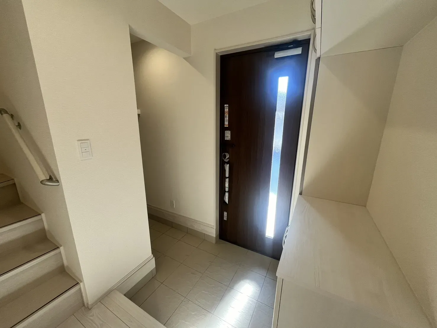 ☆2号棟　玄関☆