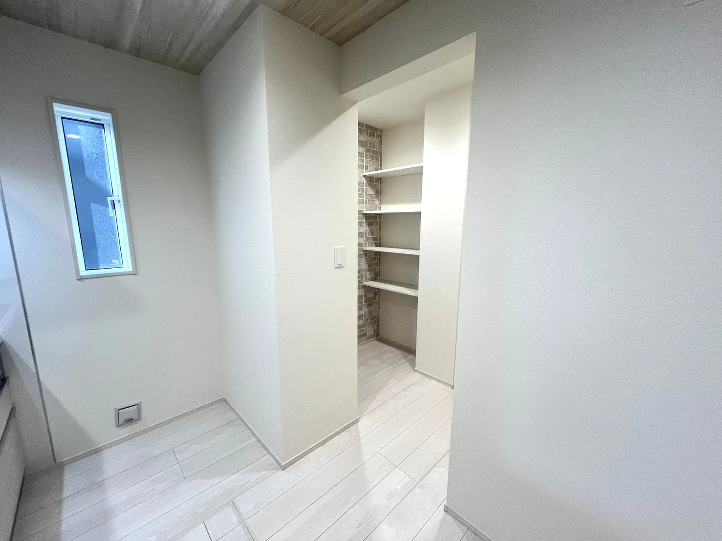 ☆2号棟　パントリー☆