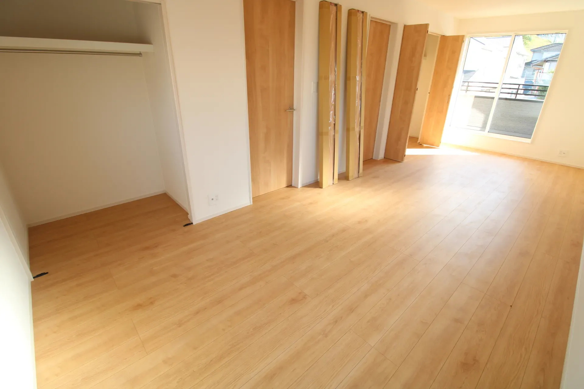 洋室(5.25帖+6.0帖)