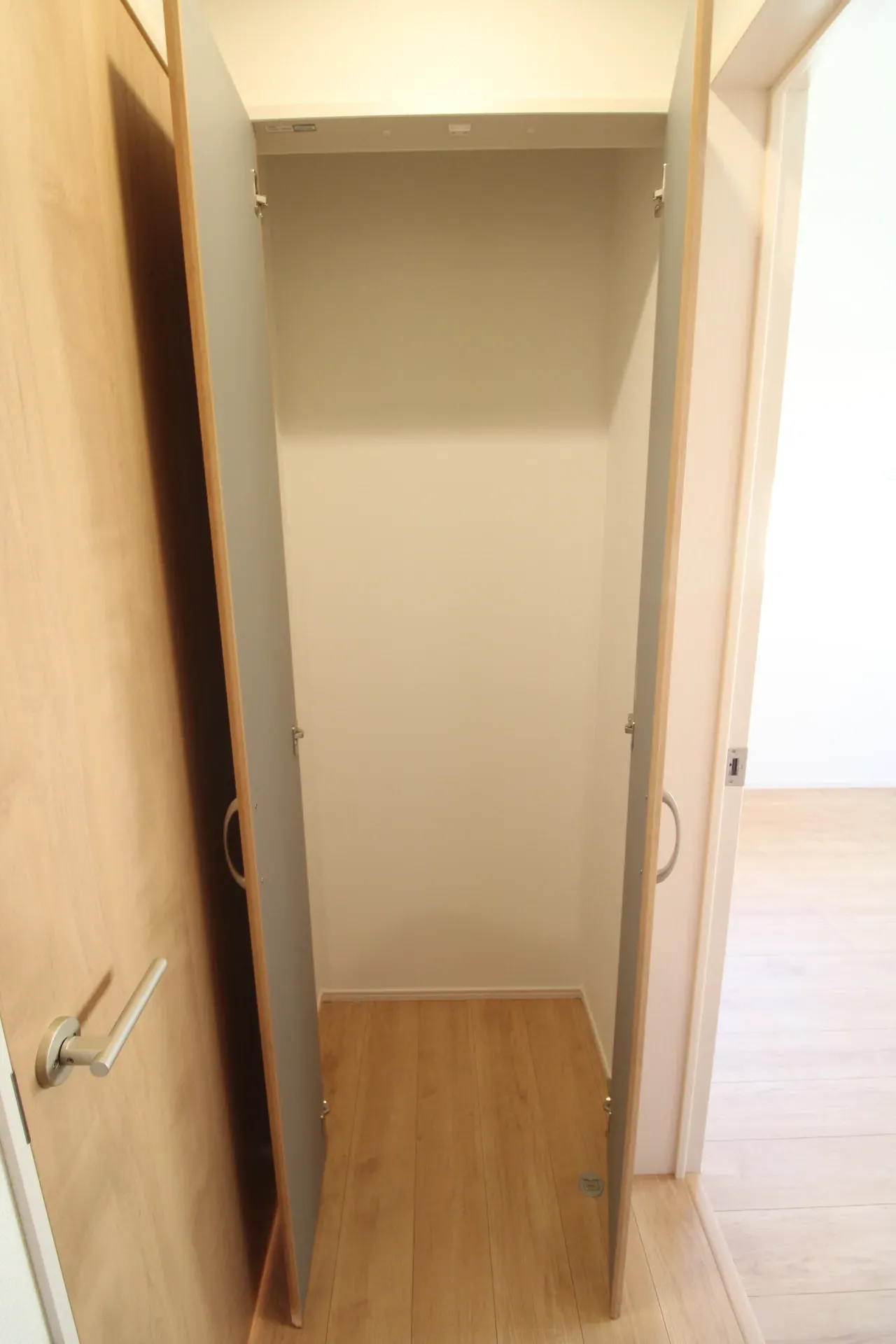 2階廊下収納