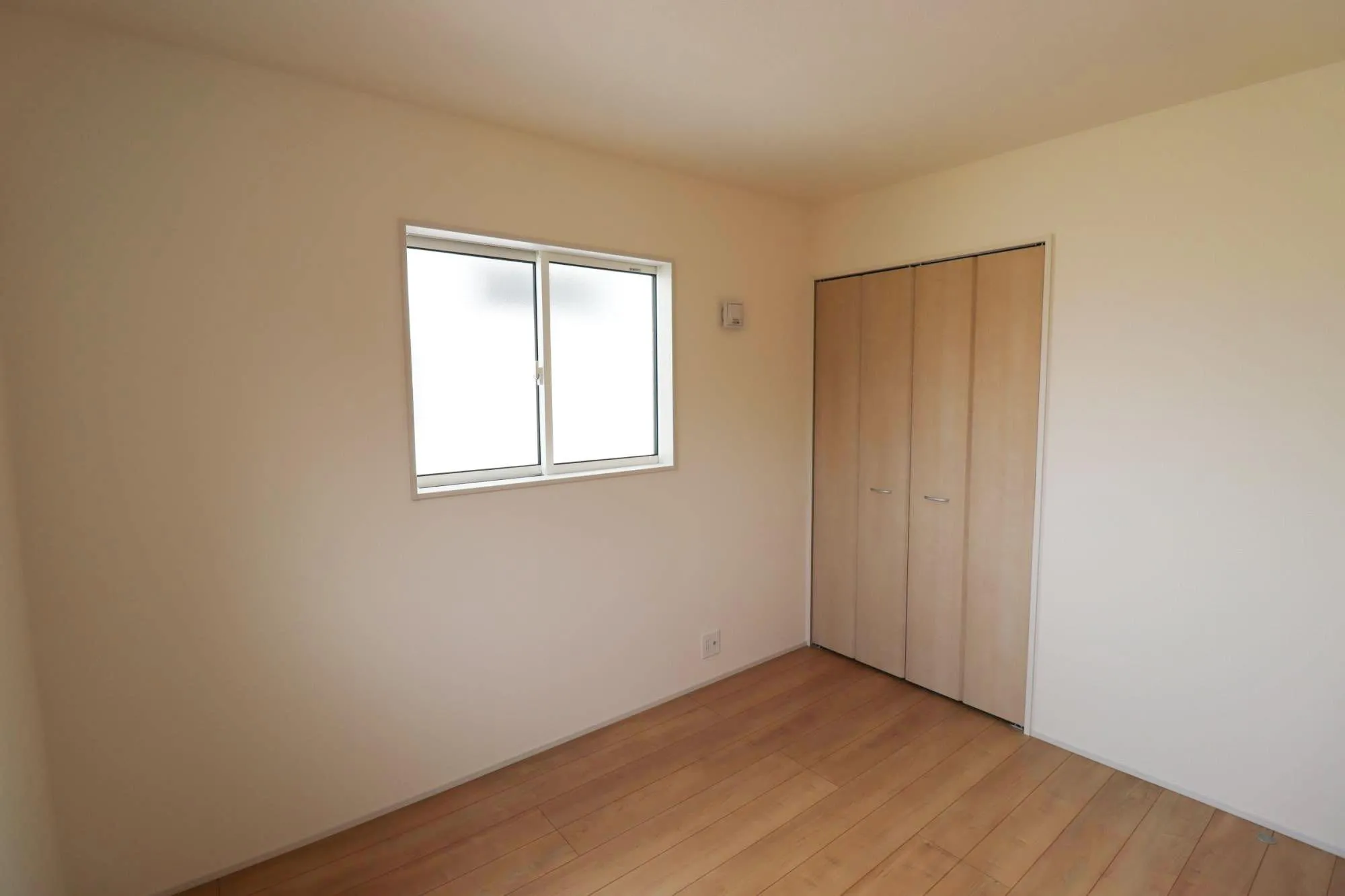 1号棟　北側寝室5.25帖