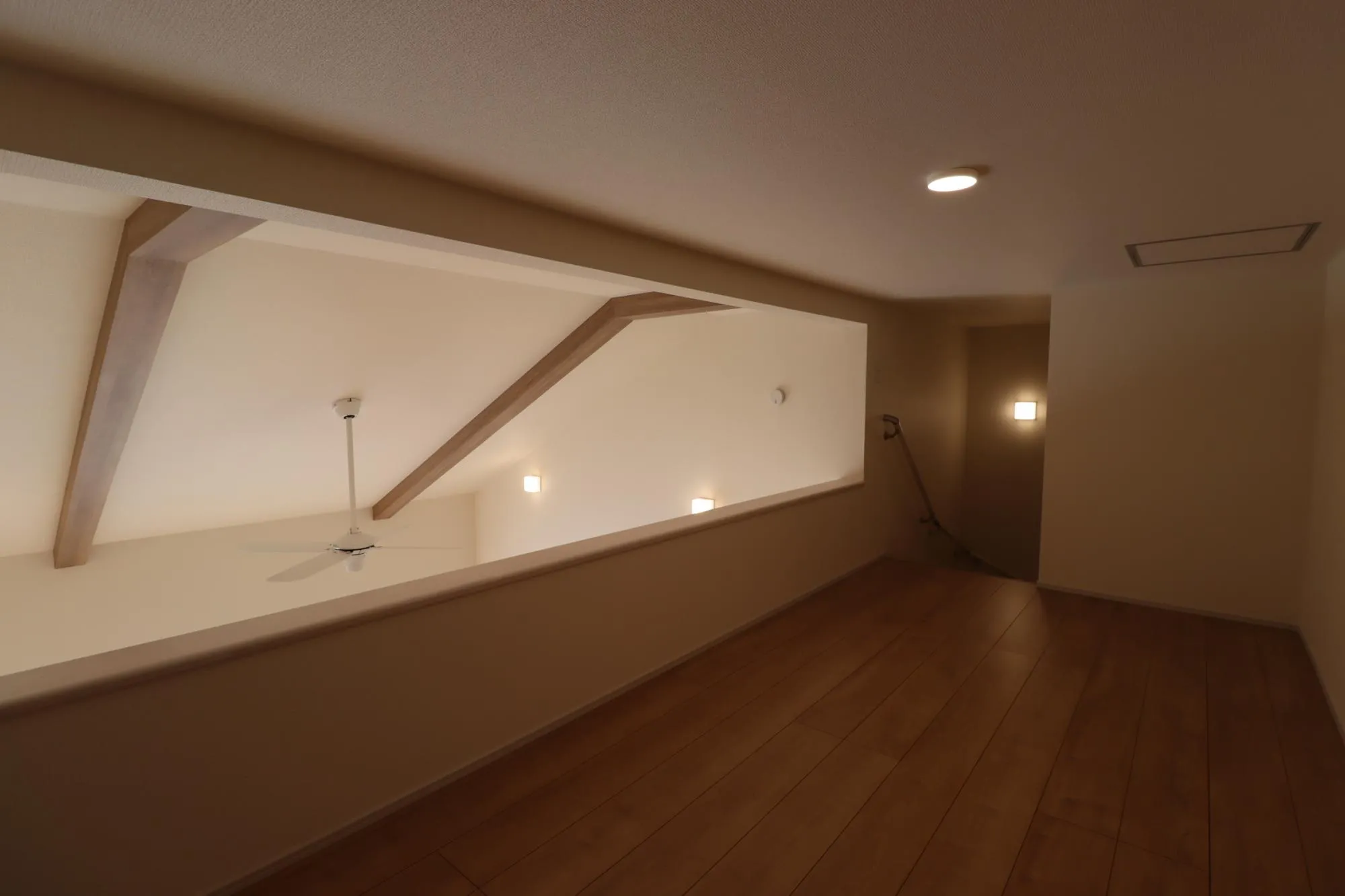 1号棟　ロフト9.93㎡(階段含)