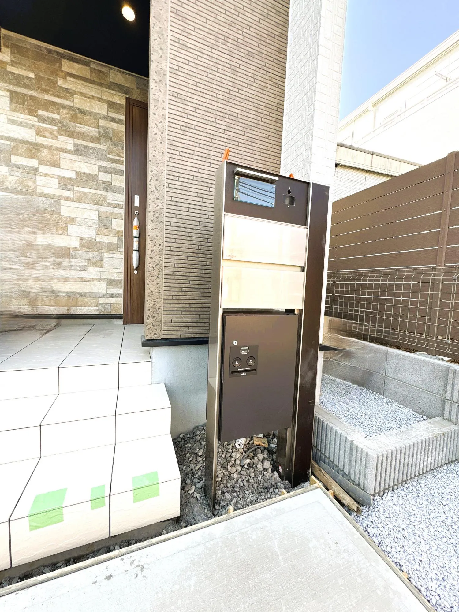 4号棟　宅配ボックス