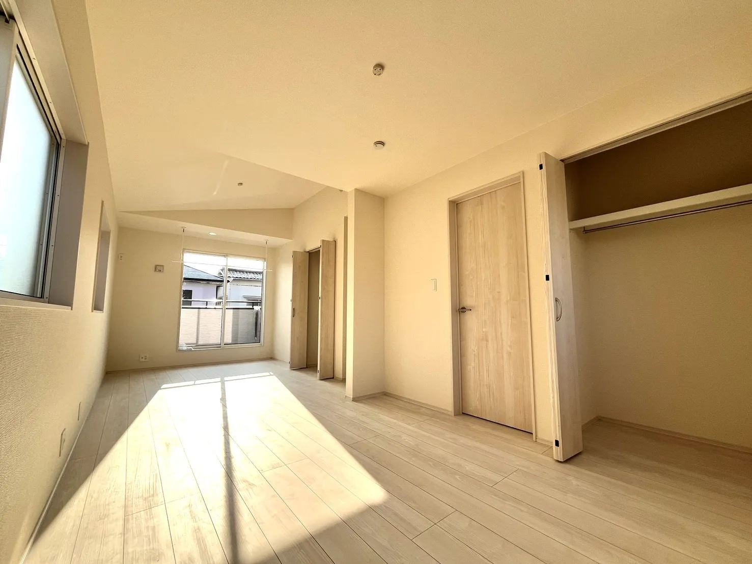 ☆2号棟　洋室5.25畳&6.0畳(可変型間取り)☆