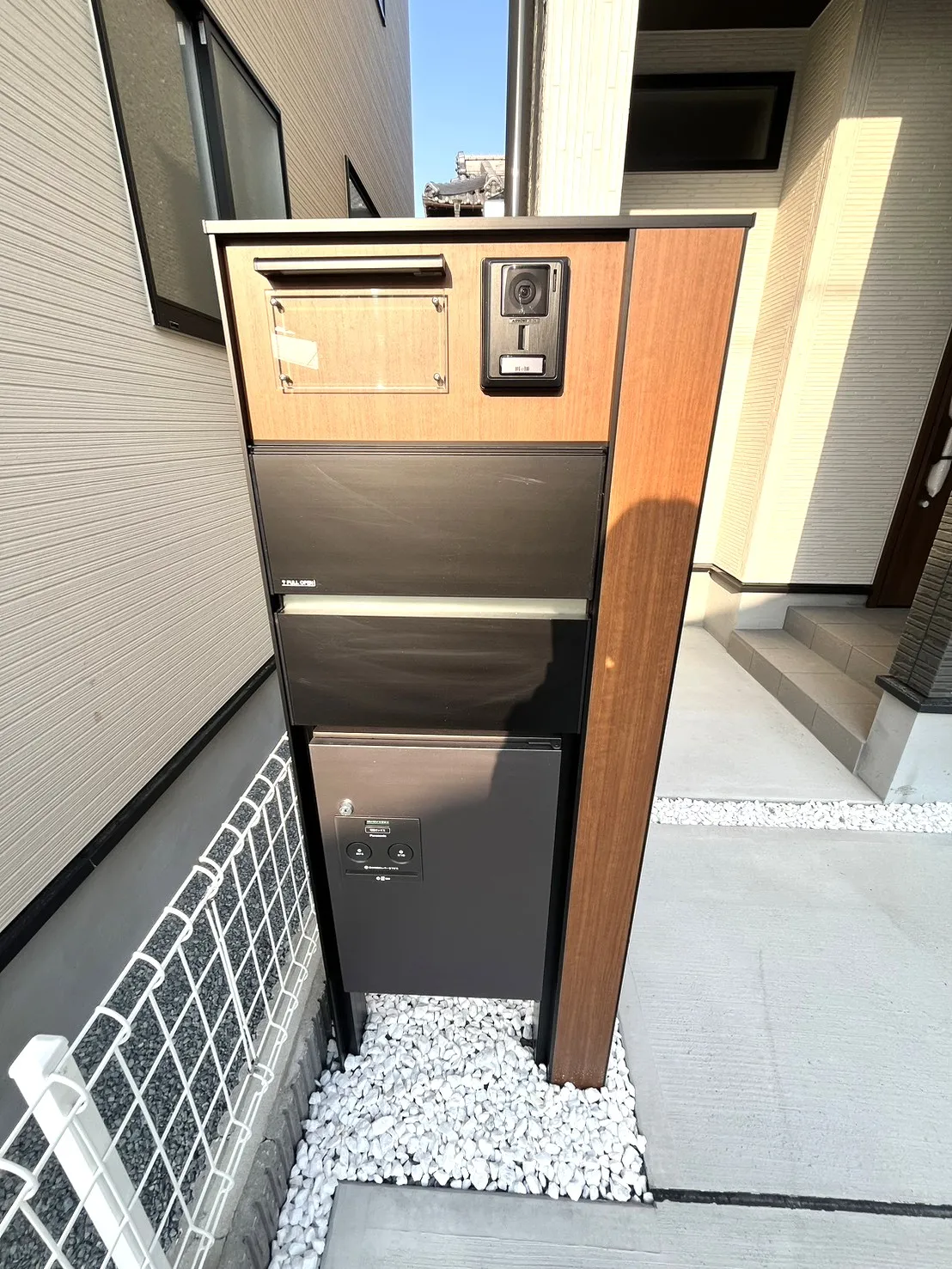 ☆2号棟　宅配ボックス付きポスト☆
