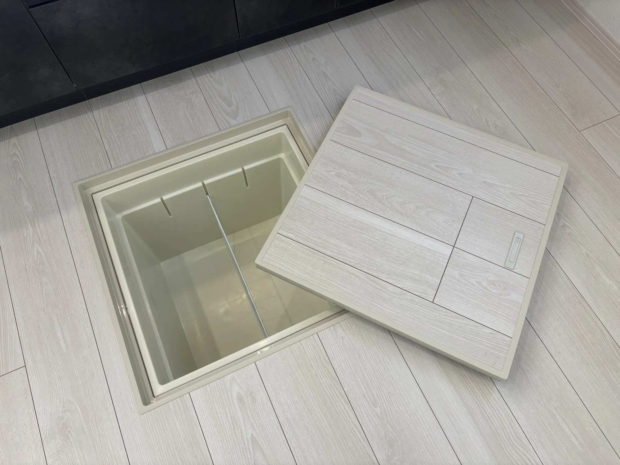 キッチン床下収納