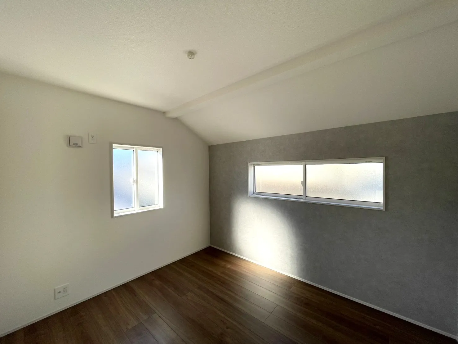 1号棟　居室5.25帖(北側)