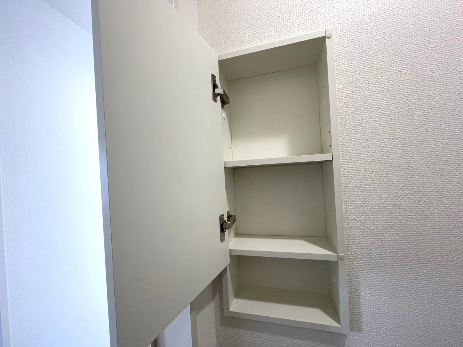 1号棟　トイレ　壁面収納